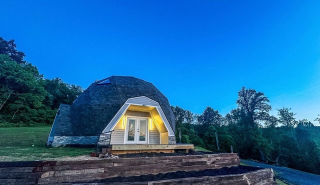 Gorgeous Spacious Geodesic Dome with Incredible Views for an Unforgettable Escape near Front Royal, Virginia