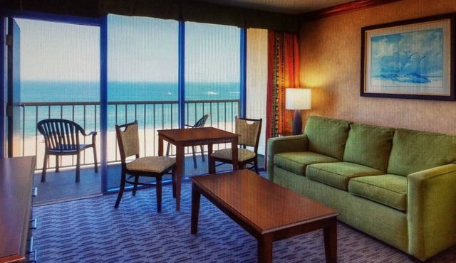 Gorgeous VA Beach Oceanfront 2BR/2B/2 Balcony Condo