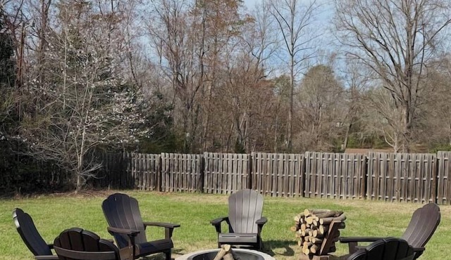Hidden Getaway | Fire Pit | 1K,2Q/1 bath