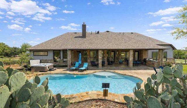 Hill Country Haven | Private Retreat Pool Spa