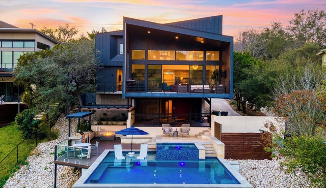 Hilltop Pool + Hot Tub + Fire Pit | Lake Views + Hill Country | Barton