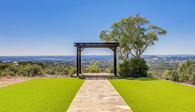 Hilltop wedding estate with sunset views