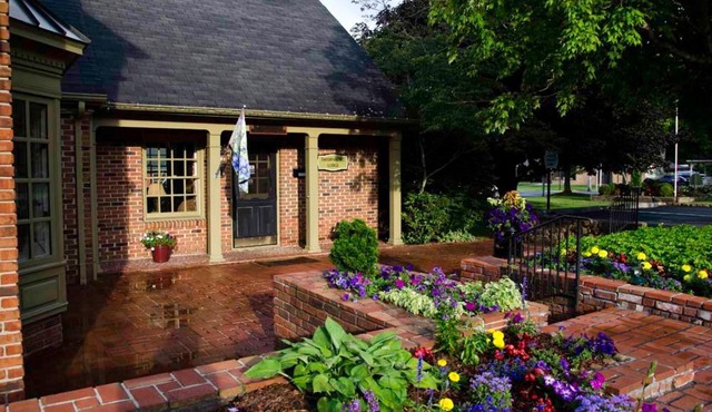 Hillwinds Inn - Blowing Rock