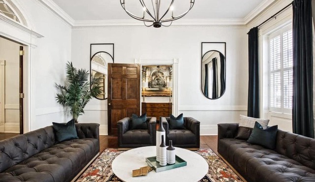 Historic 1800s Restoration Downtown Savannah