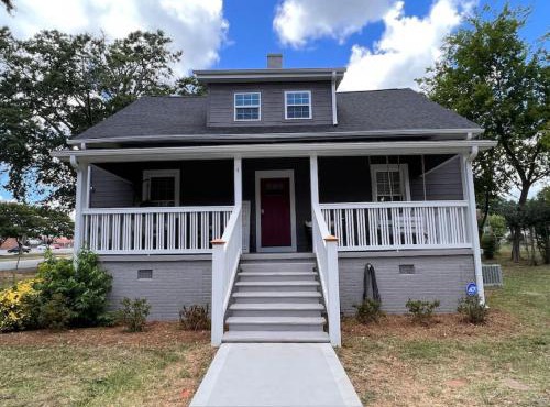 Historic Home in Downtown Greer Shop Eat & Sleep
