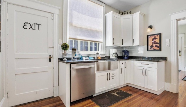 Historic Two Units, One Location! Downtown St. Augustine! Walk to Dining, Shoppi
