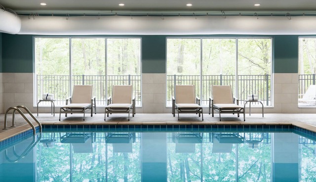 Holiday Inn Express & Suites Savannah N - Port Wentworth by IHG