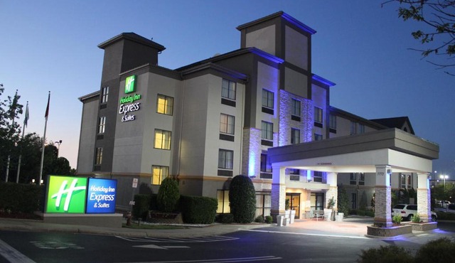 Holiday Inn Express & Suites Charlotte-Concord-I-85 by IHG