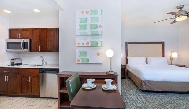 Homewood Queen Studio | 3 Comfortable Units w/Indoor Pool, & Free Breakfast!