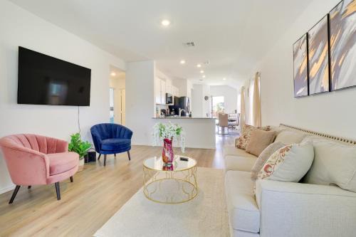 Hutto Getaway w/Yard, 9 Mi to Lake Pflugerville!