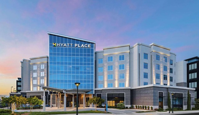 Hyatt Place Greensboro Downtown