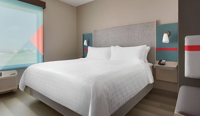 Indulge in Comfort! Restaurants, Shopping!