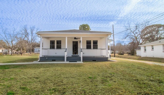 Island Cottage on Grimball-James Island Retreat