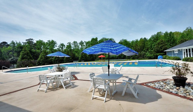 KIL9109 Kilmarlic Garcia Cottage. Golf Resort, Community Pool & Fitness