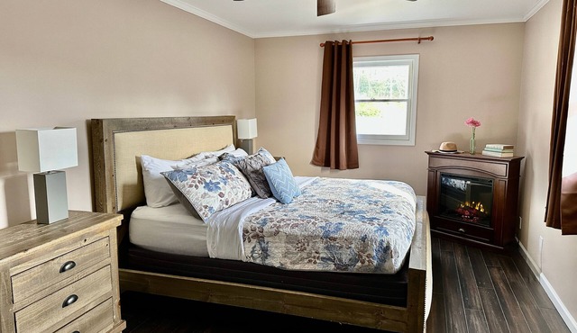 King Villa Suite on Main St