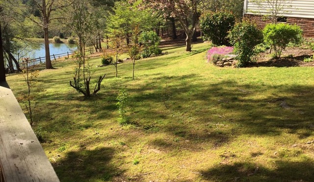 LAKE JAMES/Morganton: Peaceful, nature setting-3 acres/pond!