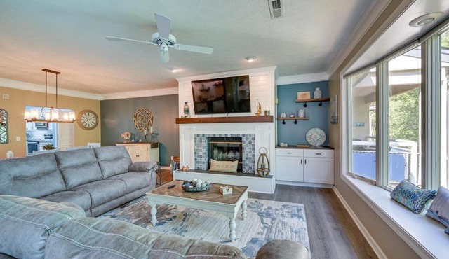 Lake Keowee Condo: Resort Pools & Lake Access!