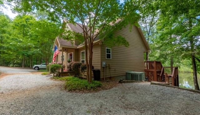 Lakeside home-minutes to Callaway Gardens, FDR Park & Impact 360 Institute