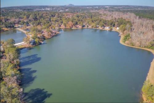 Lakeside Leisure - A Hidden Gem in Metro Atlanta