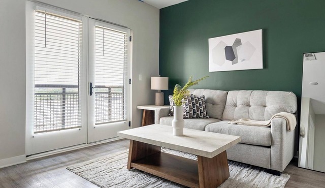 Landing | Amazing 1BD in Downtown