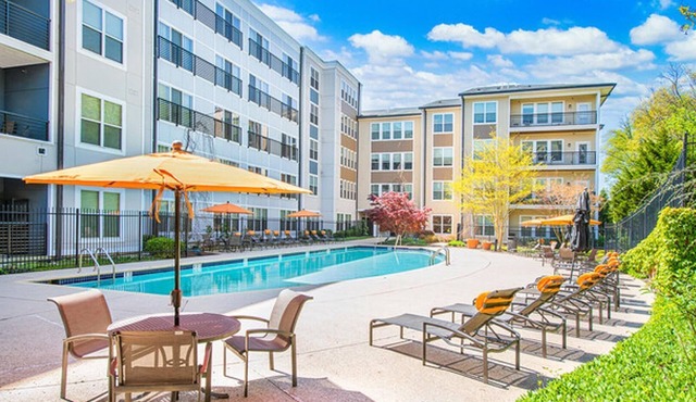 Landing | Amazing 1BD, Pool, Courtyard