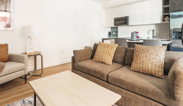 Landing | Amazing 1BD, Rooftop Lounge, Gym