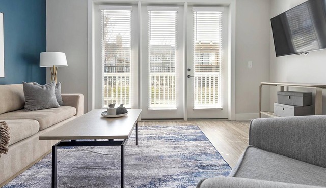 Landing | Amazing 2BD, Pool, Gym