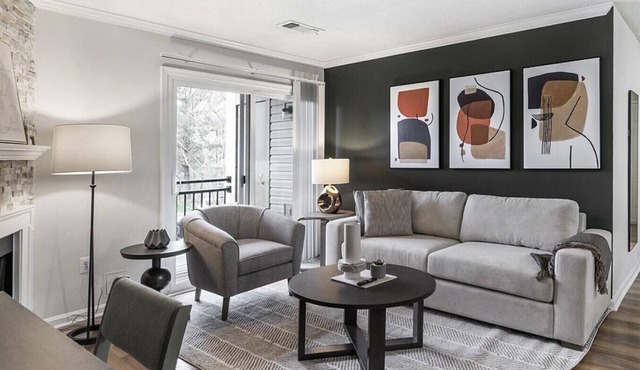 Landing at Brixton at Loudoun - 2 Bedrooms in Downtown Ashburn