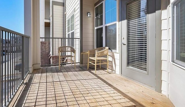 Landing at Eleven240 - 1 Bedroom in Wedgewood
