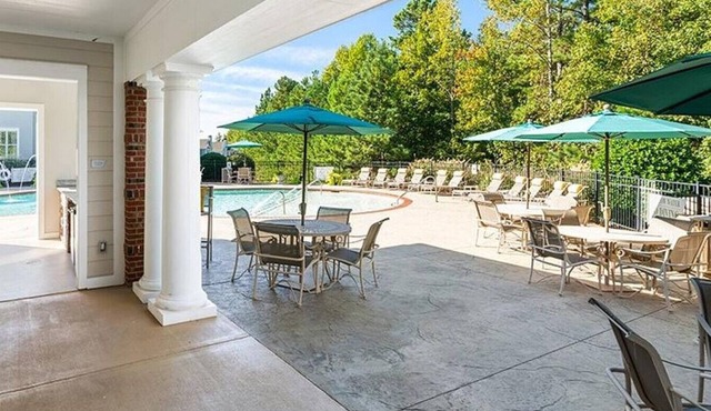 Landing at Millennium Apartment Homes - 2 Bedrooms in Downtown Greenville