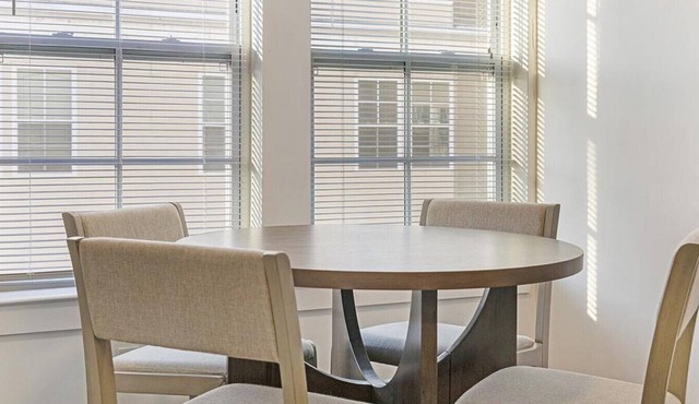 Landing at Vida East - 2 Bedrooms in Church Hill