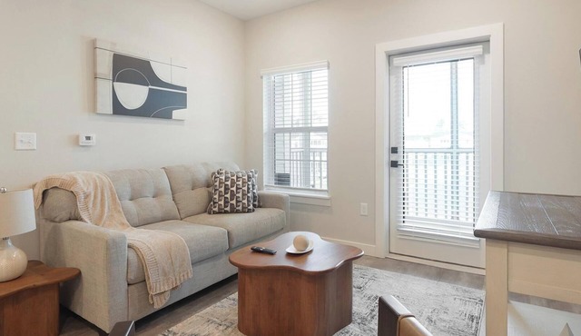 Landing | Beautiful 1BD, Gym