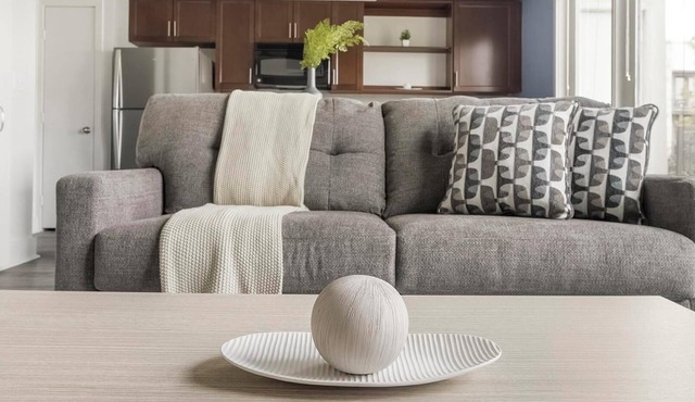 Landing | Beautiful 1BD, Courtyard, Gym
