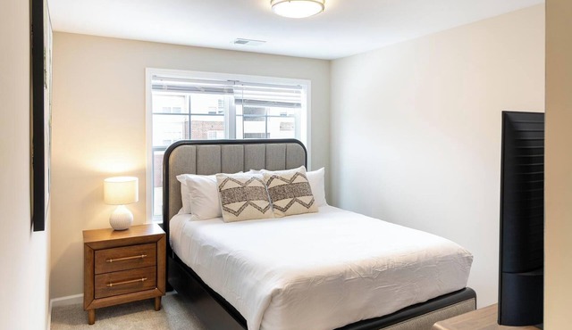 Landing | Beautiful 2BD, Pool, Game Room
