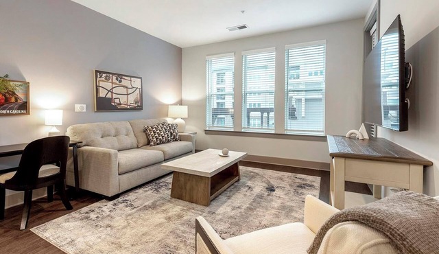 Landing | Beautiful 2BD, Gym, Yoga Studio