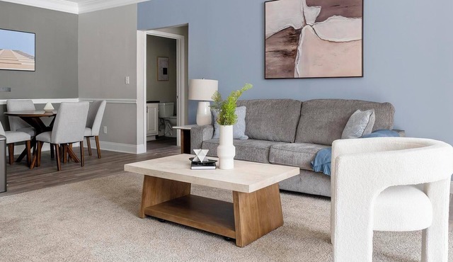 Landing | Beautiful 2BD, Pool, Tennis Court