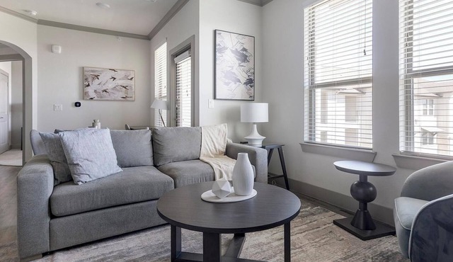 Landing | Chic 1BD, Clubhouse, Gym