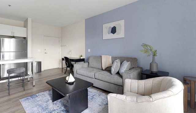 Landing | Chic 1BD, Courtyard, Gym