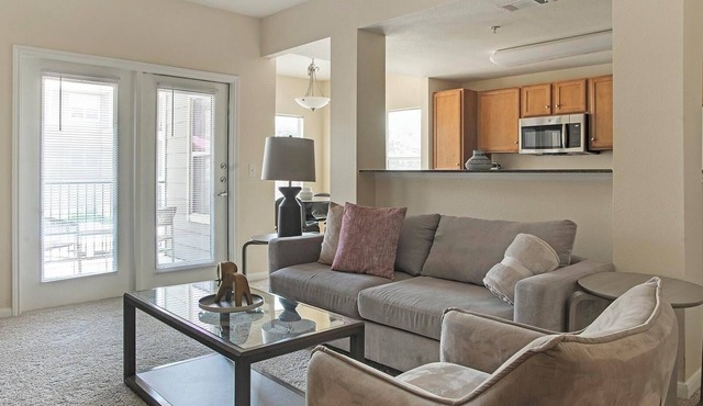 Landing | Chic 1BD, Gym, Clubhouse