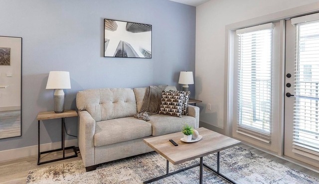 Landing | Chic 1BD in Corinth