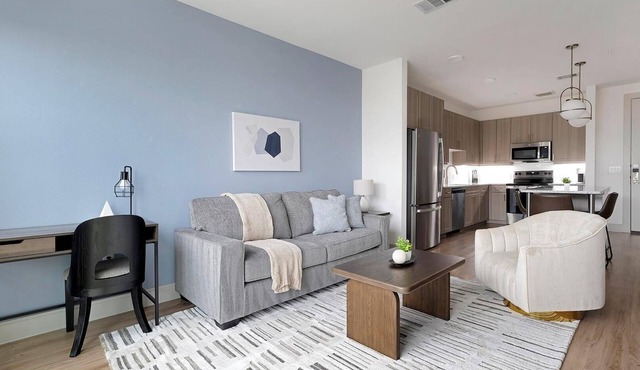 Landing | Chic 1BD, Pool, Clubhouse