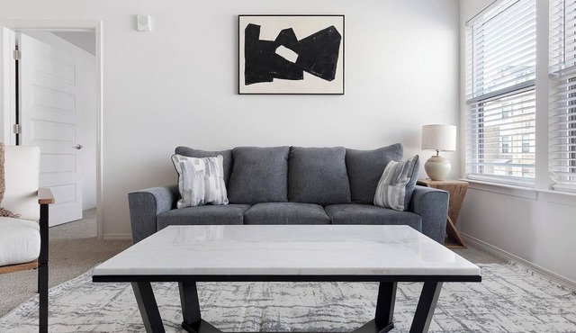 Landing | Chic 2BD, Clubhouse, Game Room