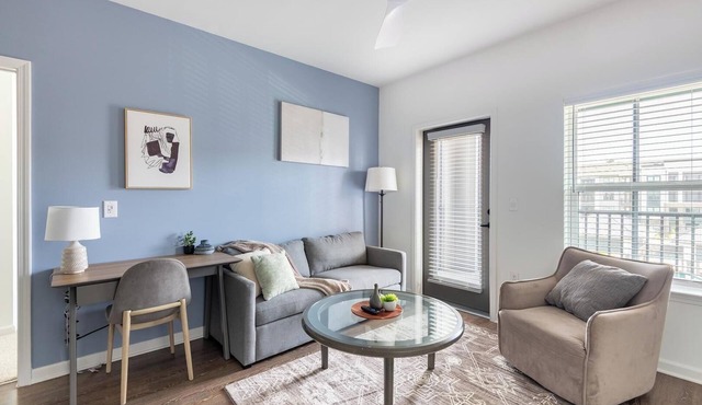 Landing | Chic 2BD in Westport