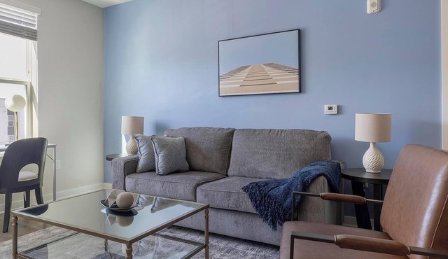 Landing | Chic 2BD, Yoga Studio, Gym