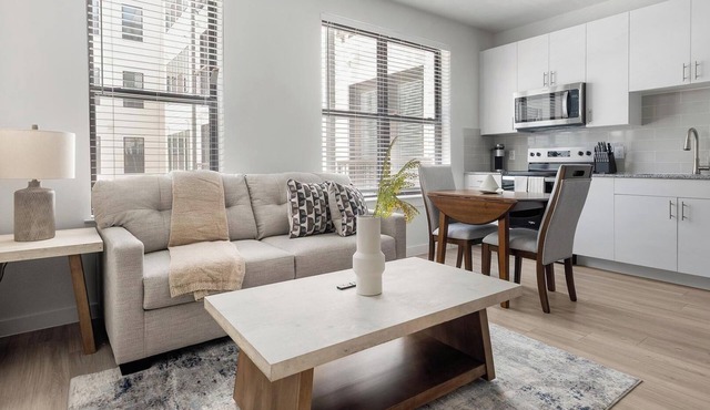 Landing | Incredible 1BD, Gym, Pool
