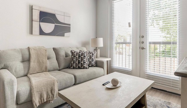 Landing | Incredible 1BD, Gym, Pool