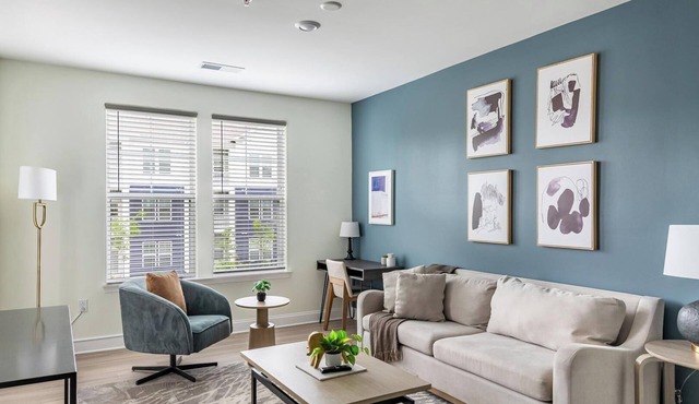 Landing | Modern 1BD, Clubhouse, Pool