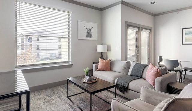 Landing | Modern 1BD, Gym, Clubhouse