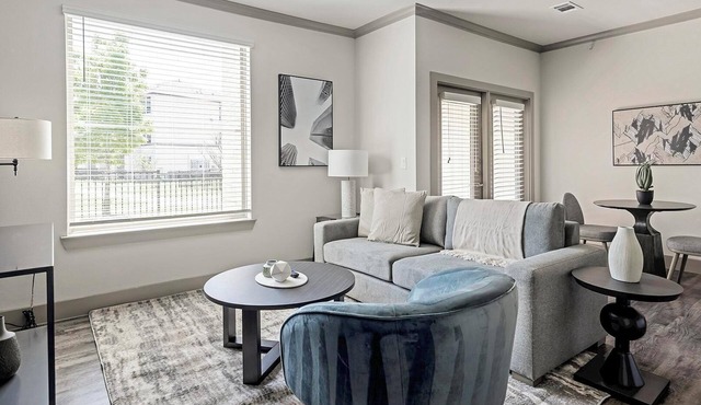 Landing | Modern 1BD, Gym, Clubhouse