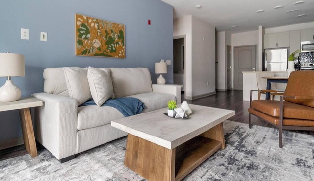 Landing | Modern 1BD, Rooftop Lounge, Yoga Studio
